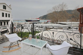 Port view apartment